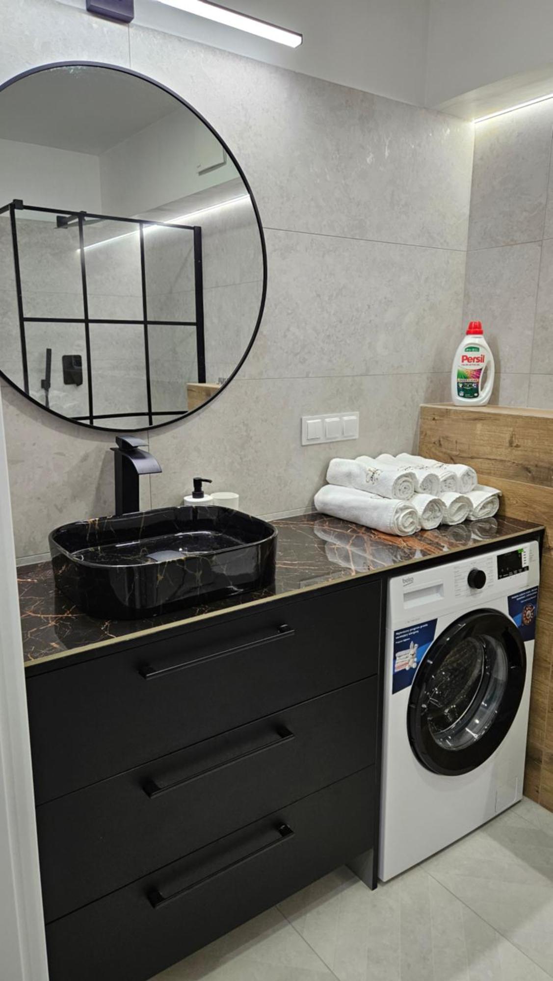Apartament Bulgarska 59 - Sypialnia I Salon - 40M2 - Self Check In 24H Poznań Exteriör bild